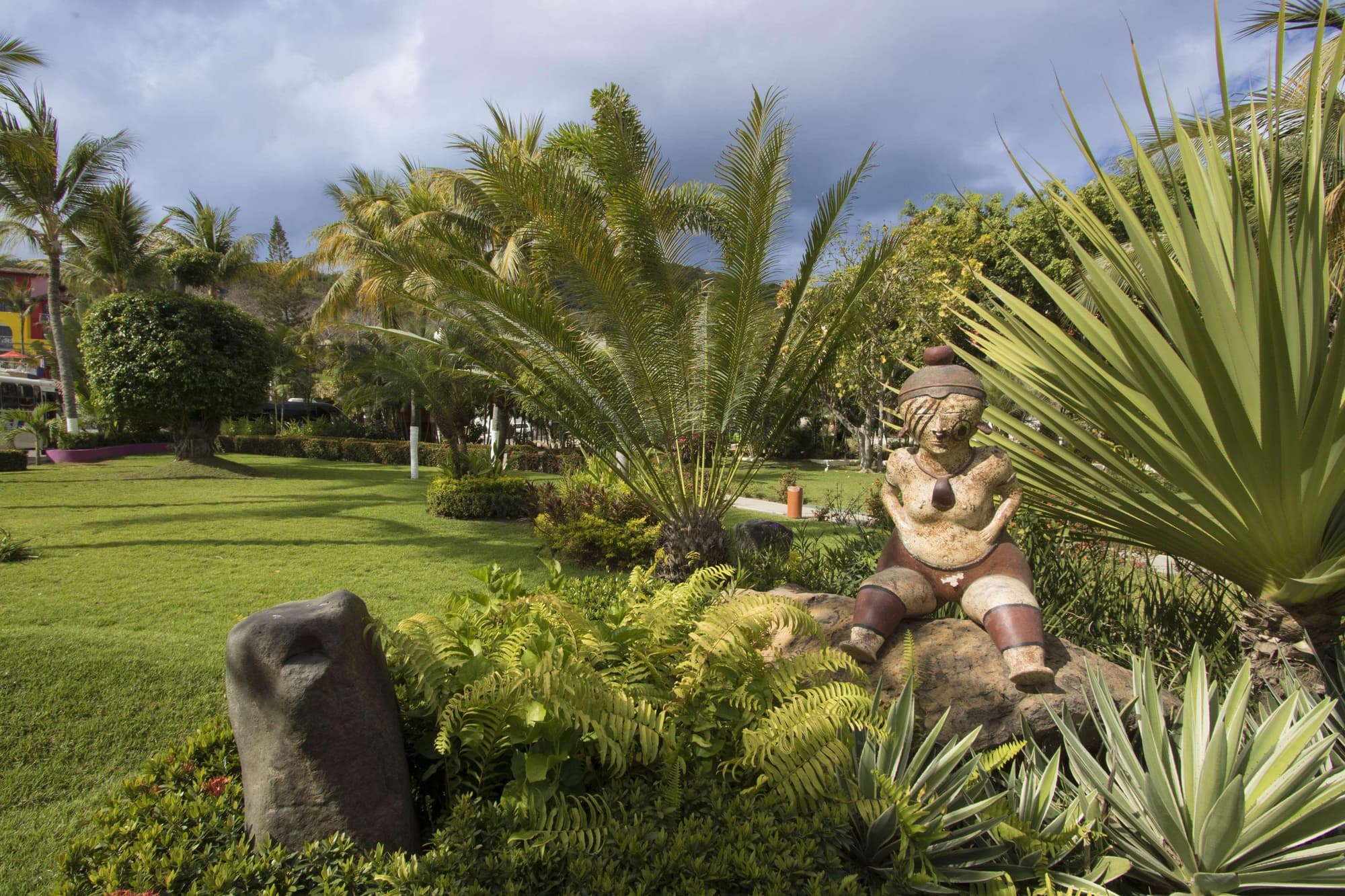 Decameron Los Cocos Guayabitos Ramada All Inclus, General view