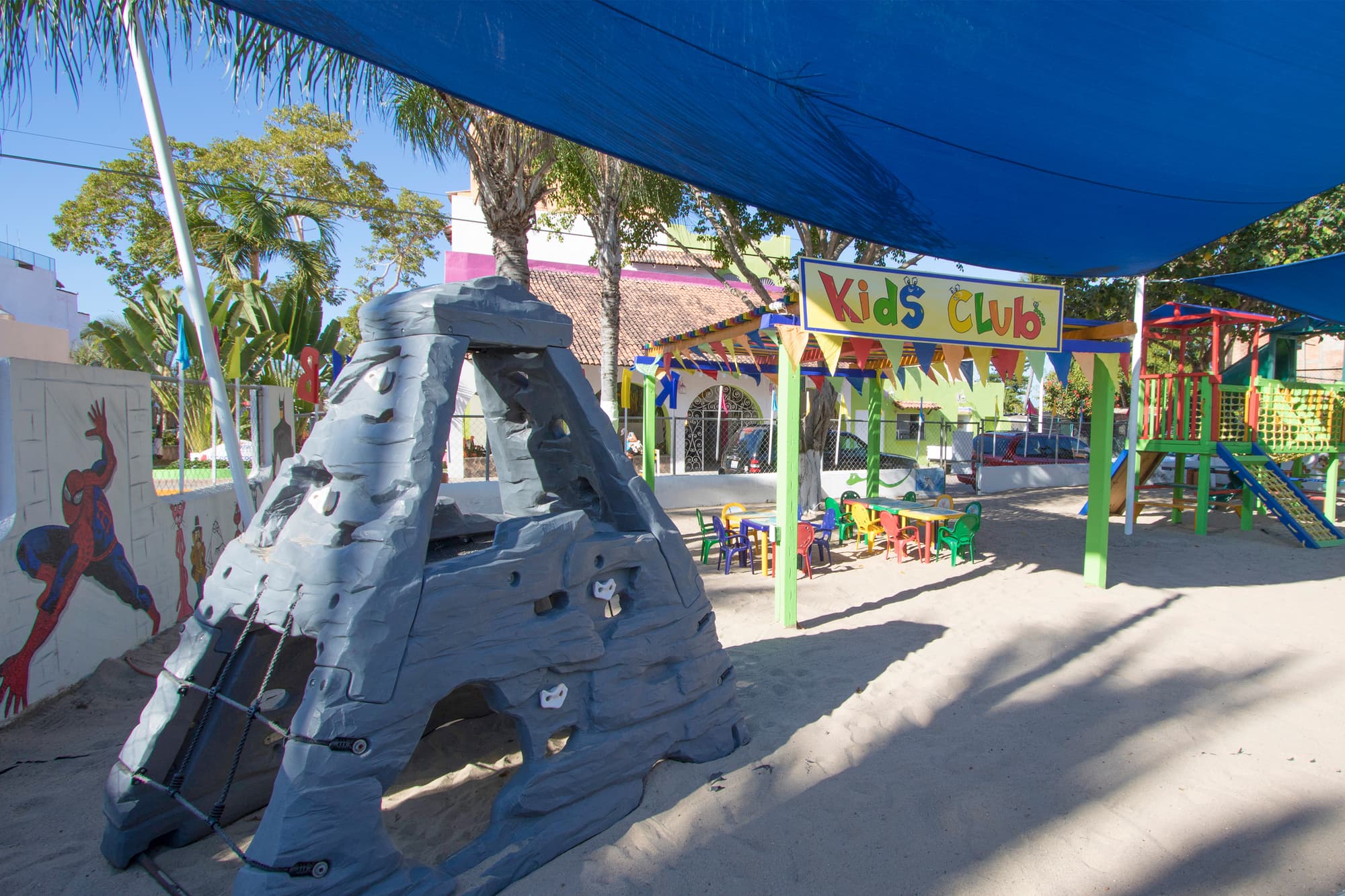 Decameron Los Cocos Guayabitos Ramada All Inclus, Sports and Entertainment