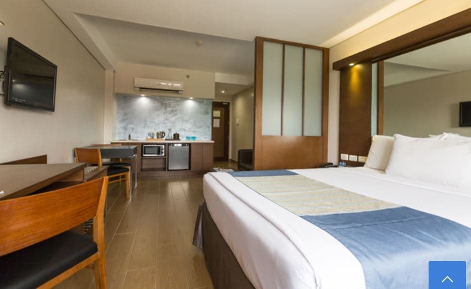 Microtel By Wyndham Acropolis, Room