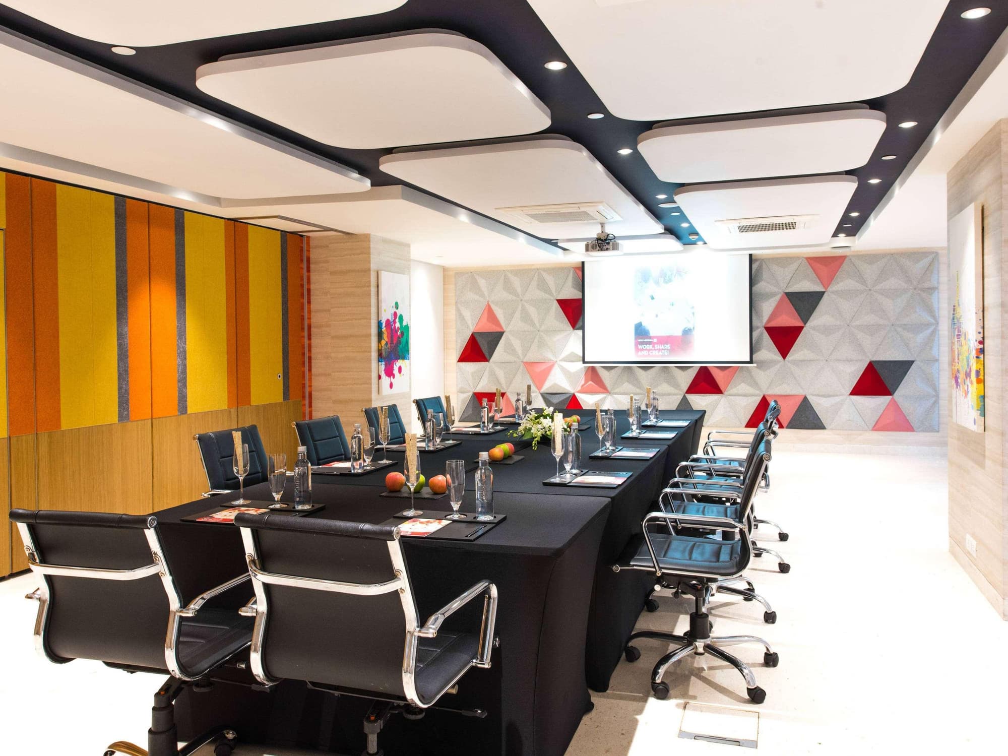 ibis New Delhi Aerocity, General view