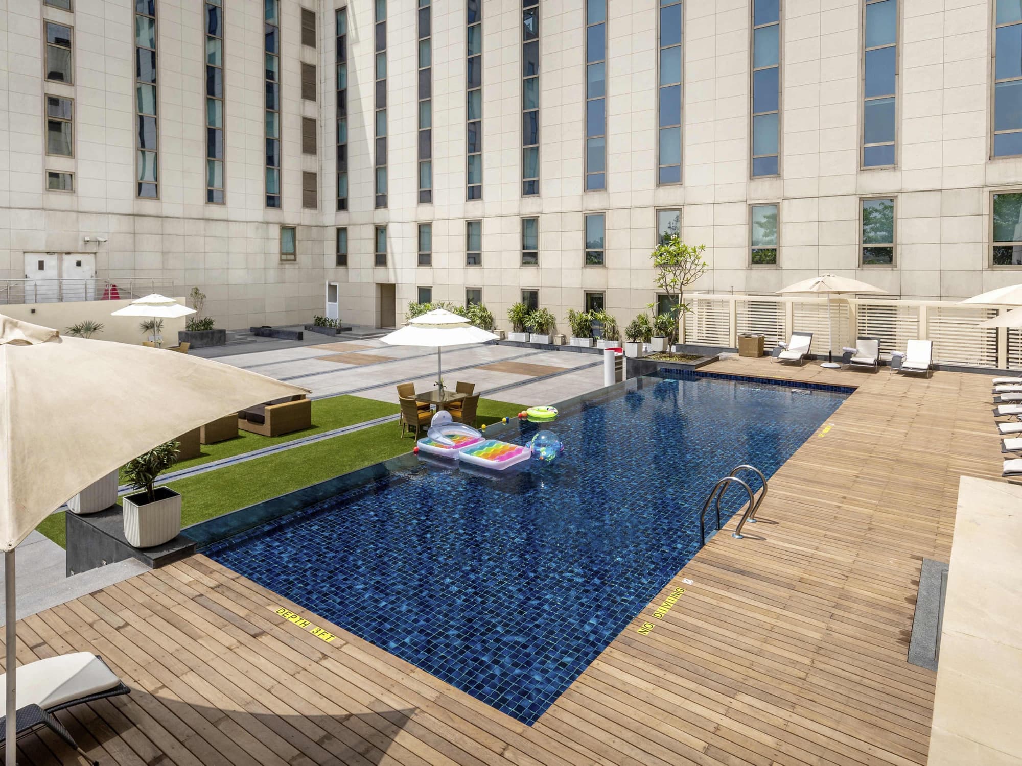 ibis New Delhi Aerocity, General view