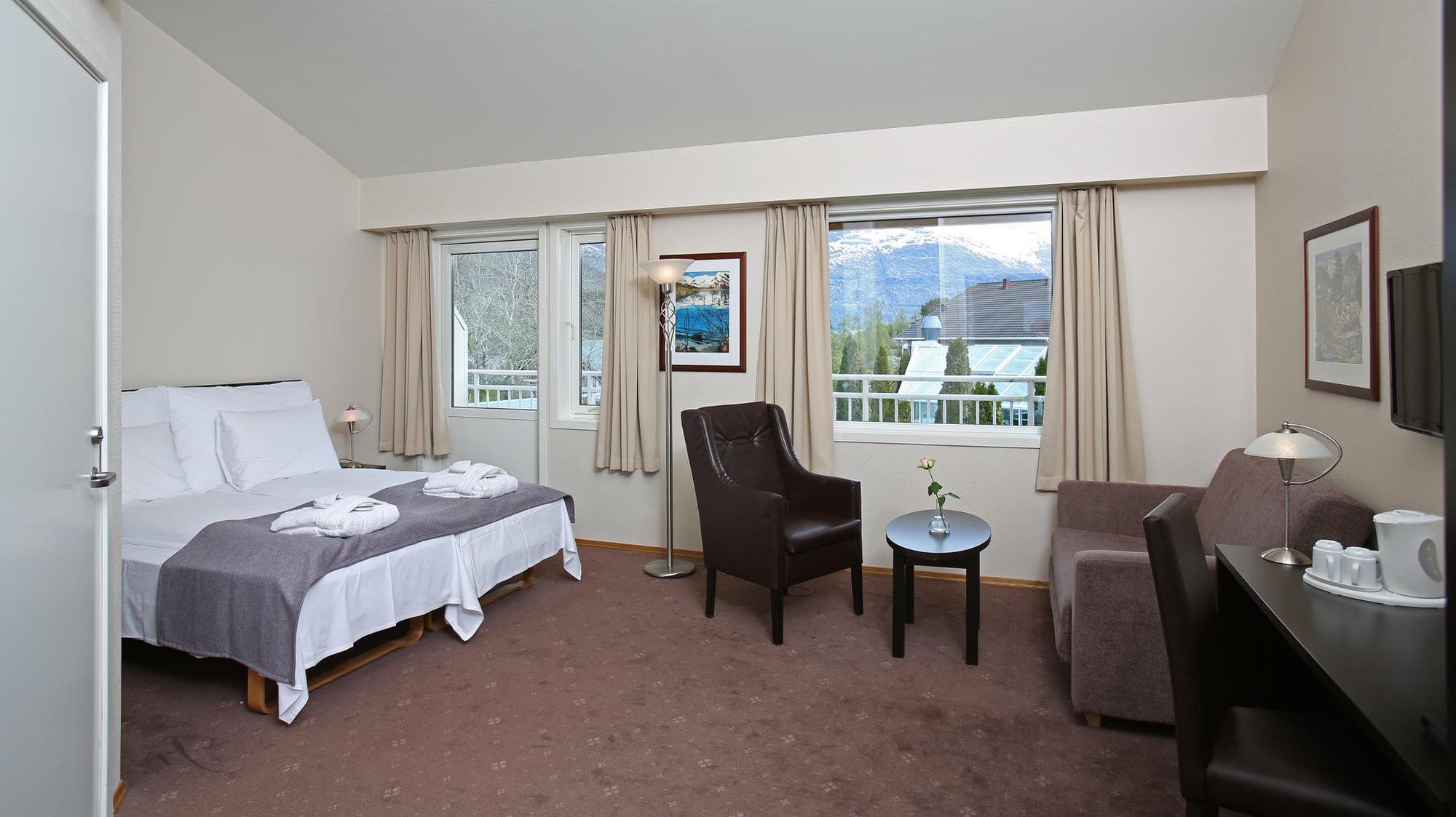 Thon Partner Hotel Jolster, General view