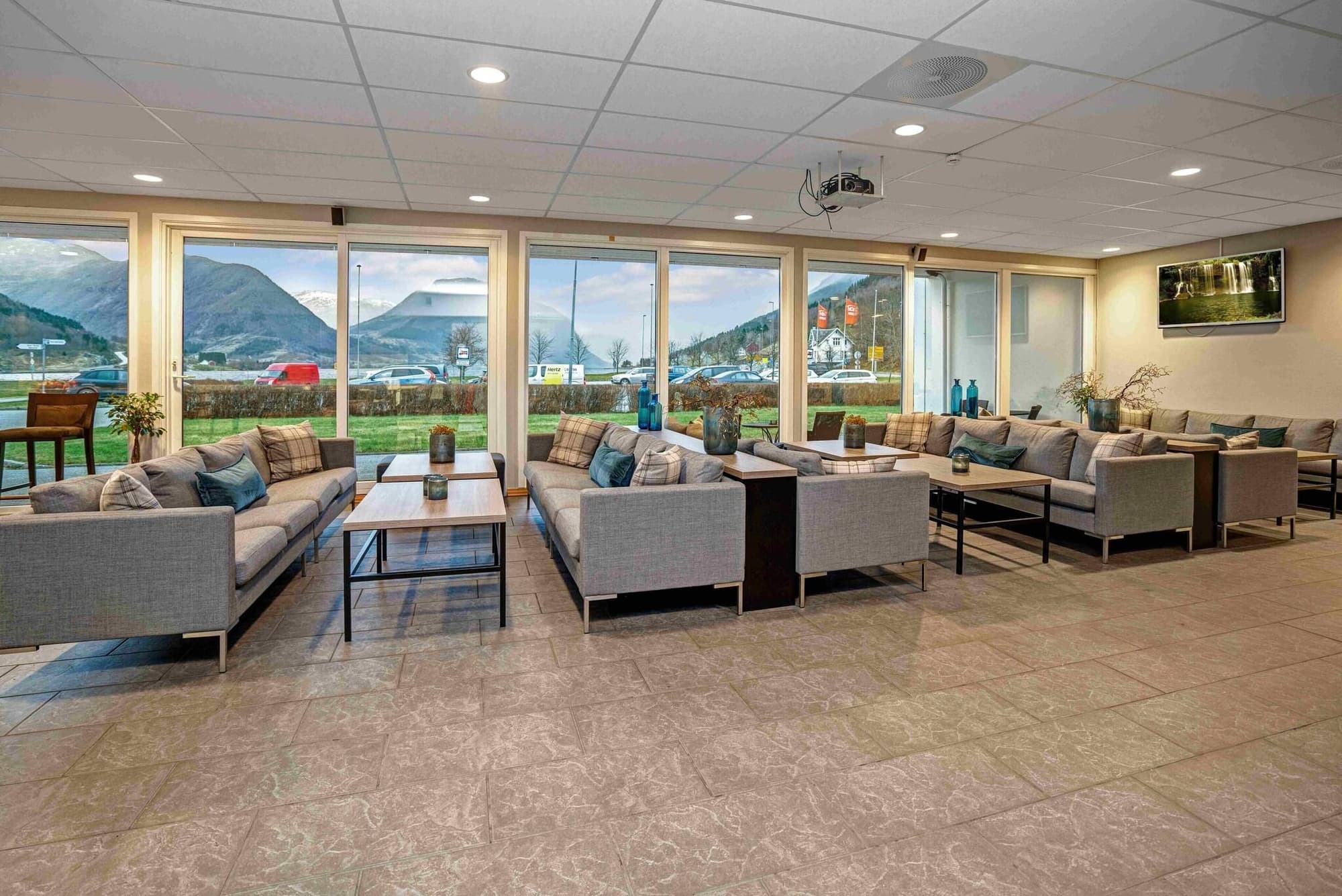 Thon Partner Hotel Jolster, Lobby