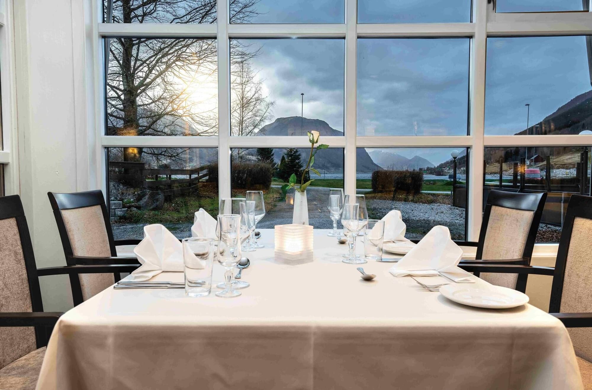 Thon Partner Hotel Jolster, Restaurant