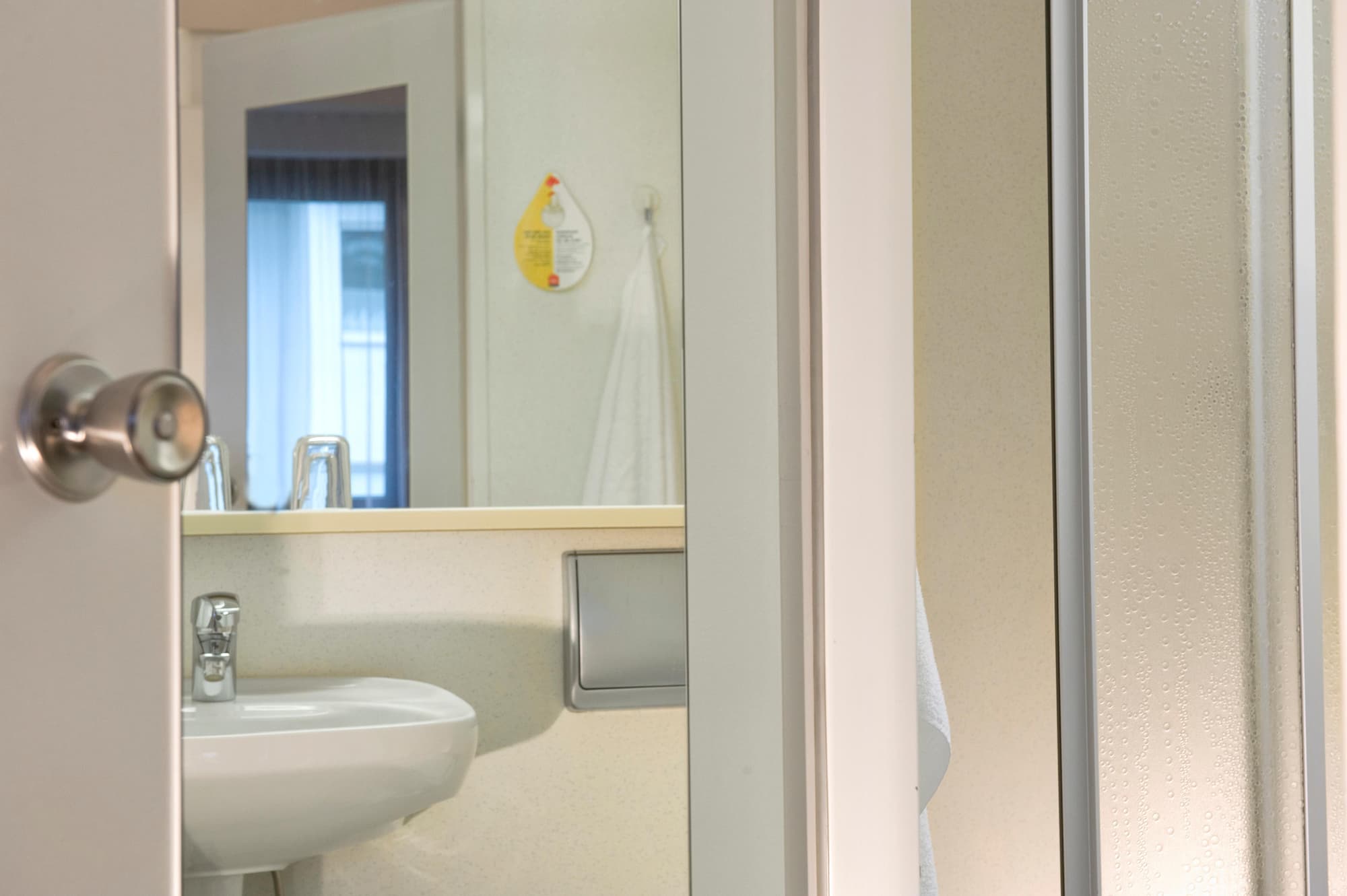 Good Morning Gelsenkirchen City, Room