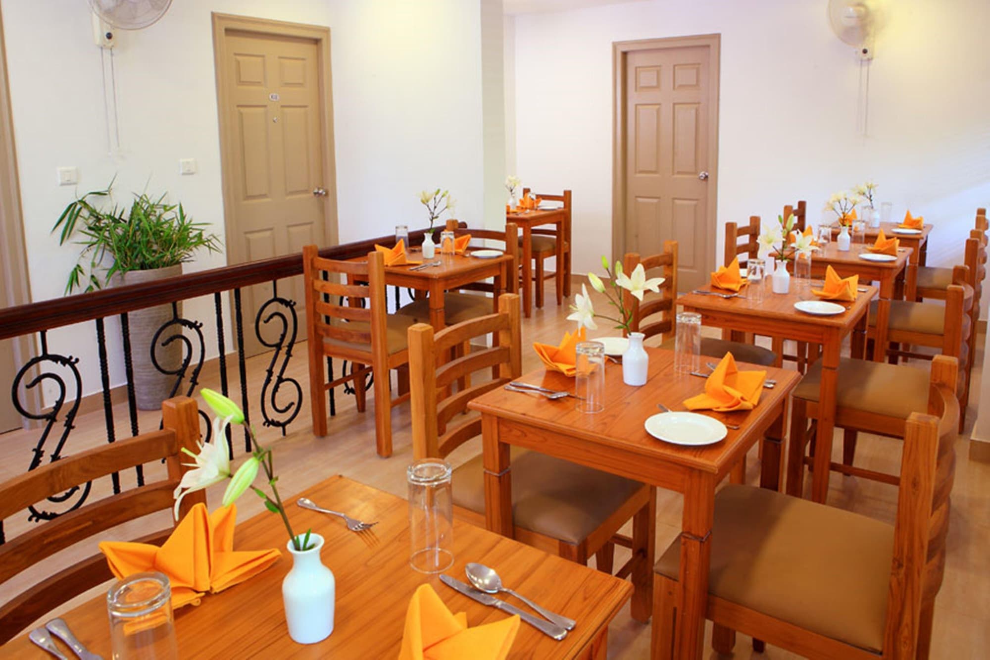 Abad Pepper Route, Fort Cochin, Restaurant
