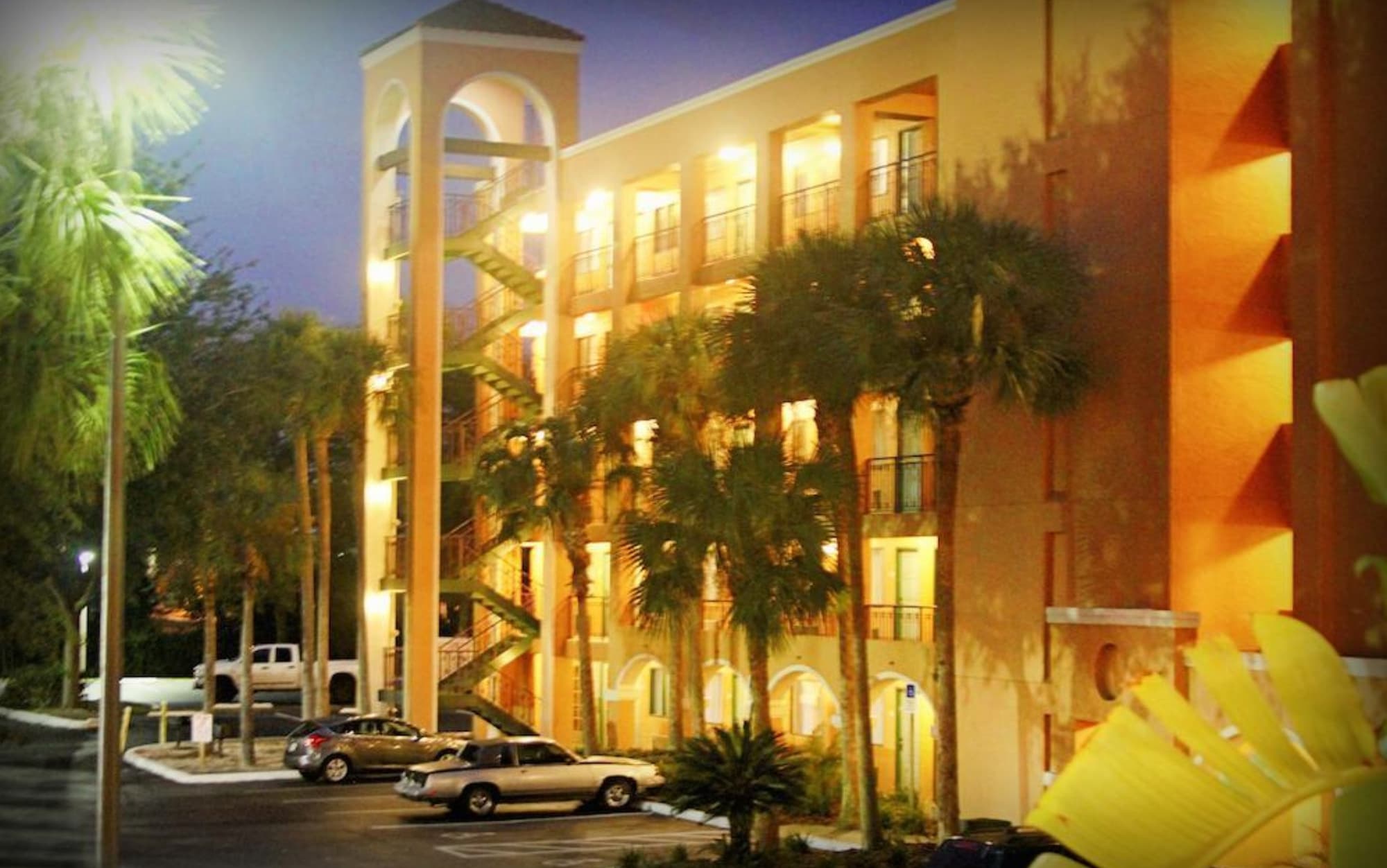 Ramada by Wyndham Kissimmee Hotel, General view