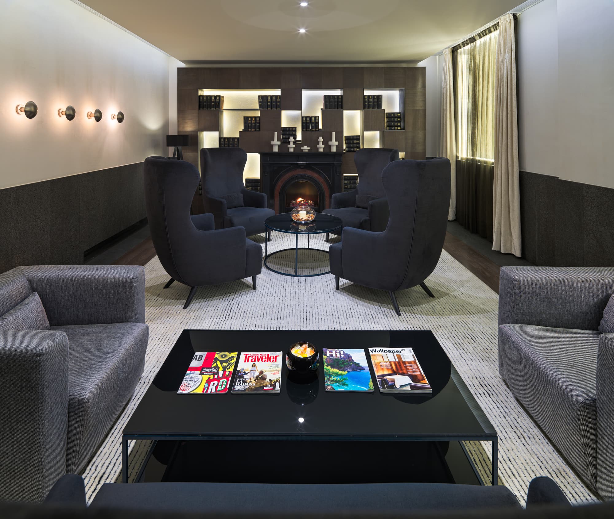 H10 Urquinaona Plaza, Lobby