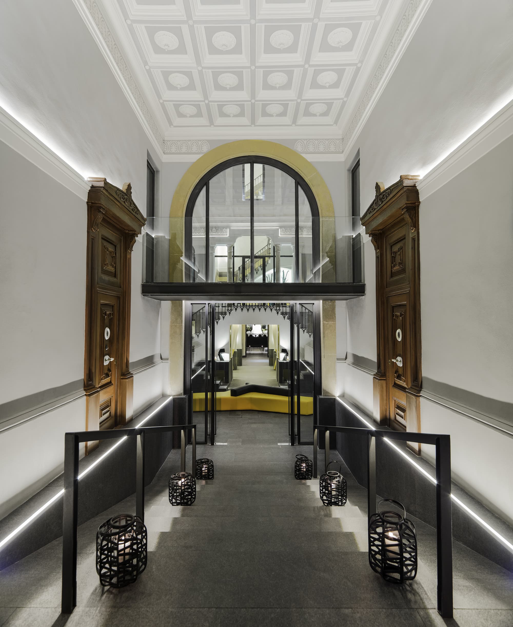 H10 Urquinaona Plaza, Lobby