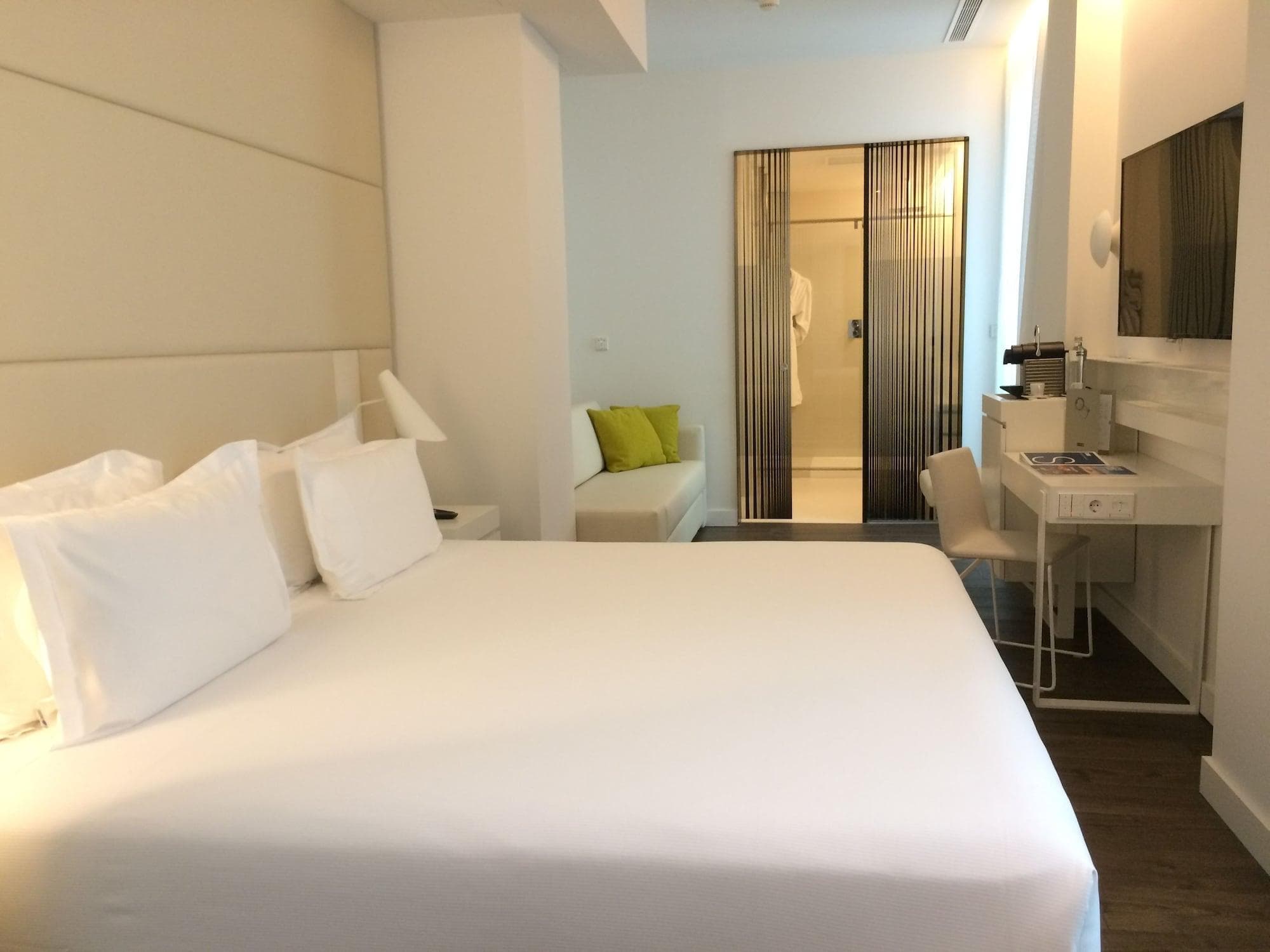 H10 Urquinaona Plaza, Room