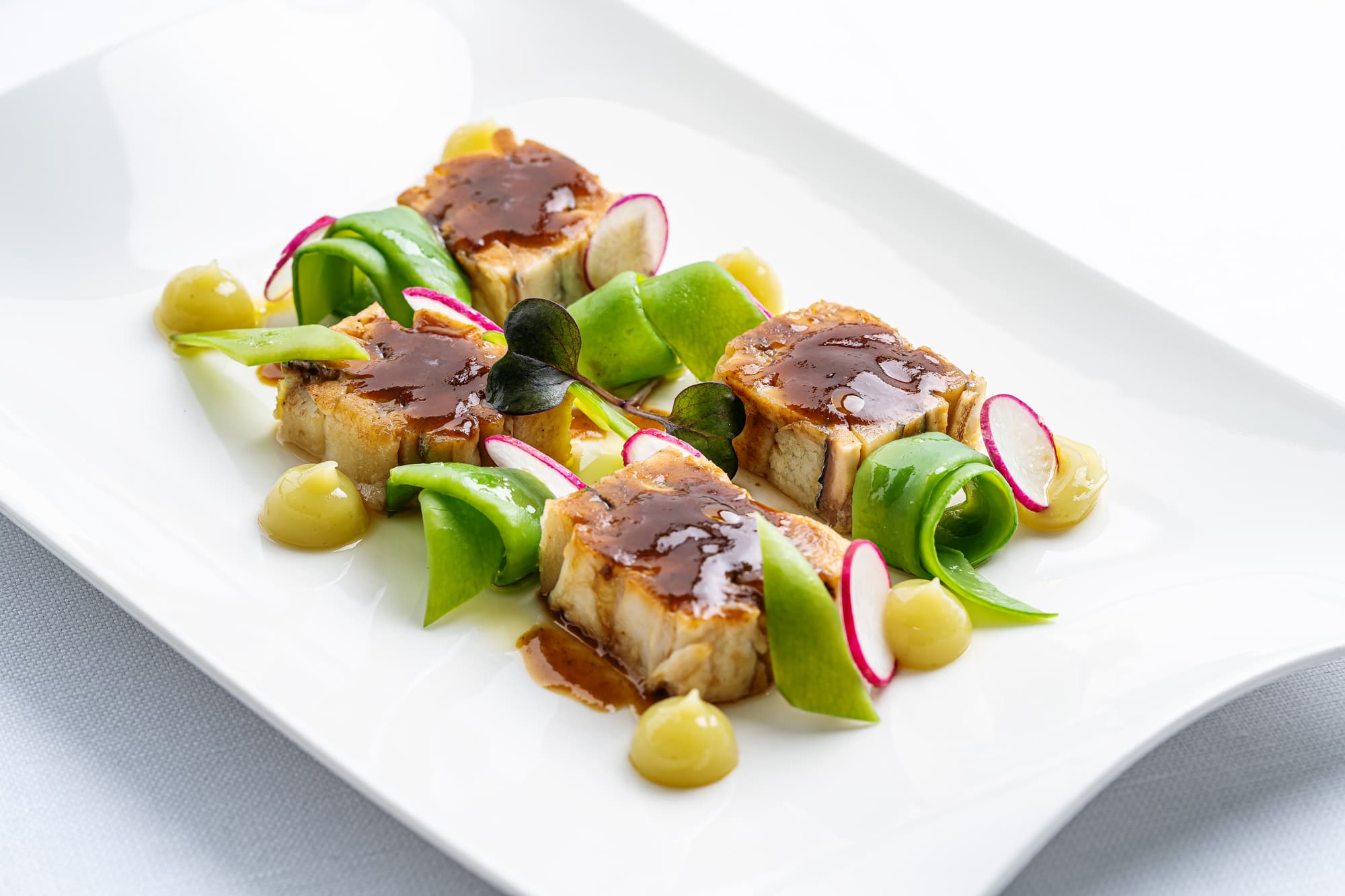 Mary Hotel, Restaurant