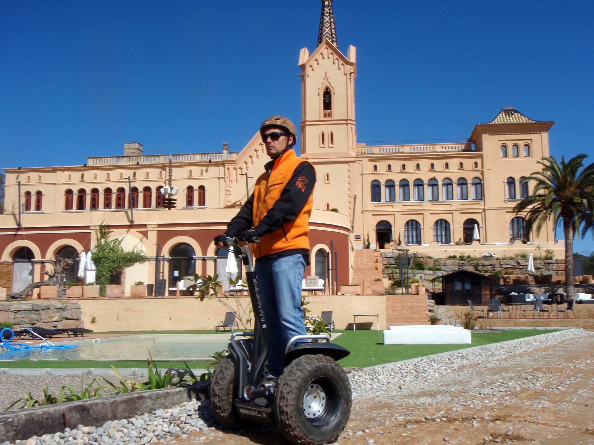 Sant Pere Del Bosc, Sports and Entertainment