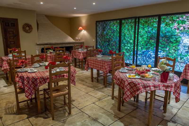 San Pedro, Restaurant