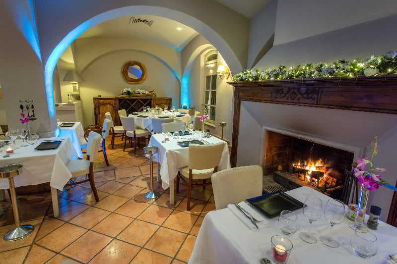 San Pedro, Restaurant