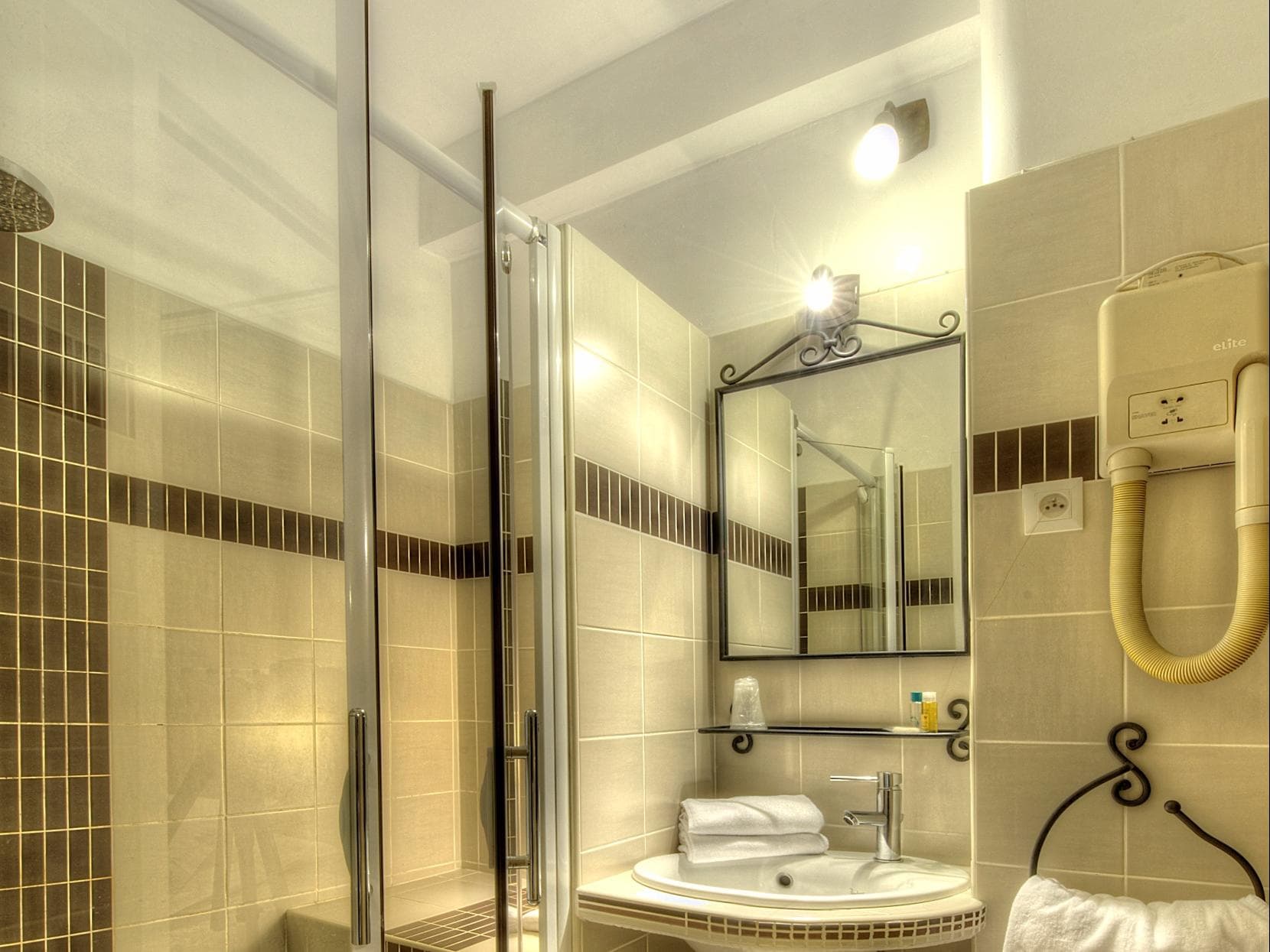 Hotel Restaurant Le Printemps, General view