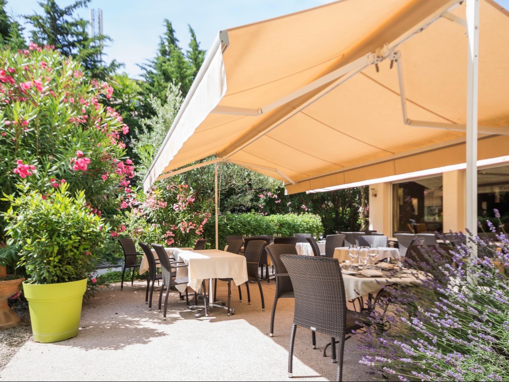 Hotel Restaurant Le Printemps, General view