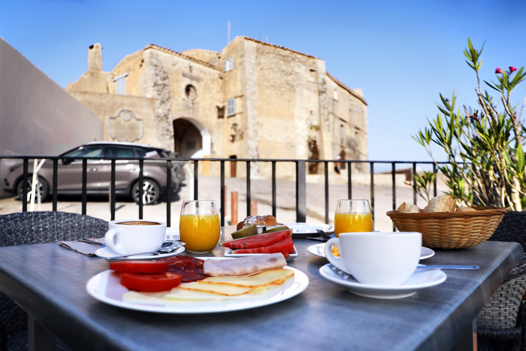 Petit Hotel Hostatgeria Sant Salvador, Bar