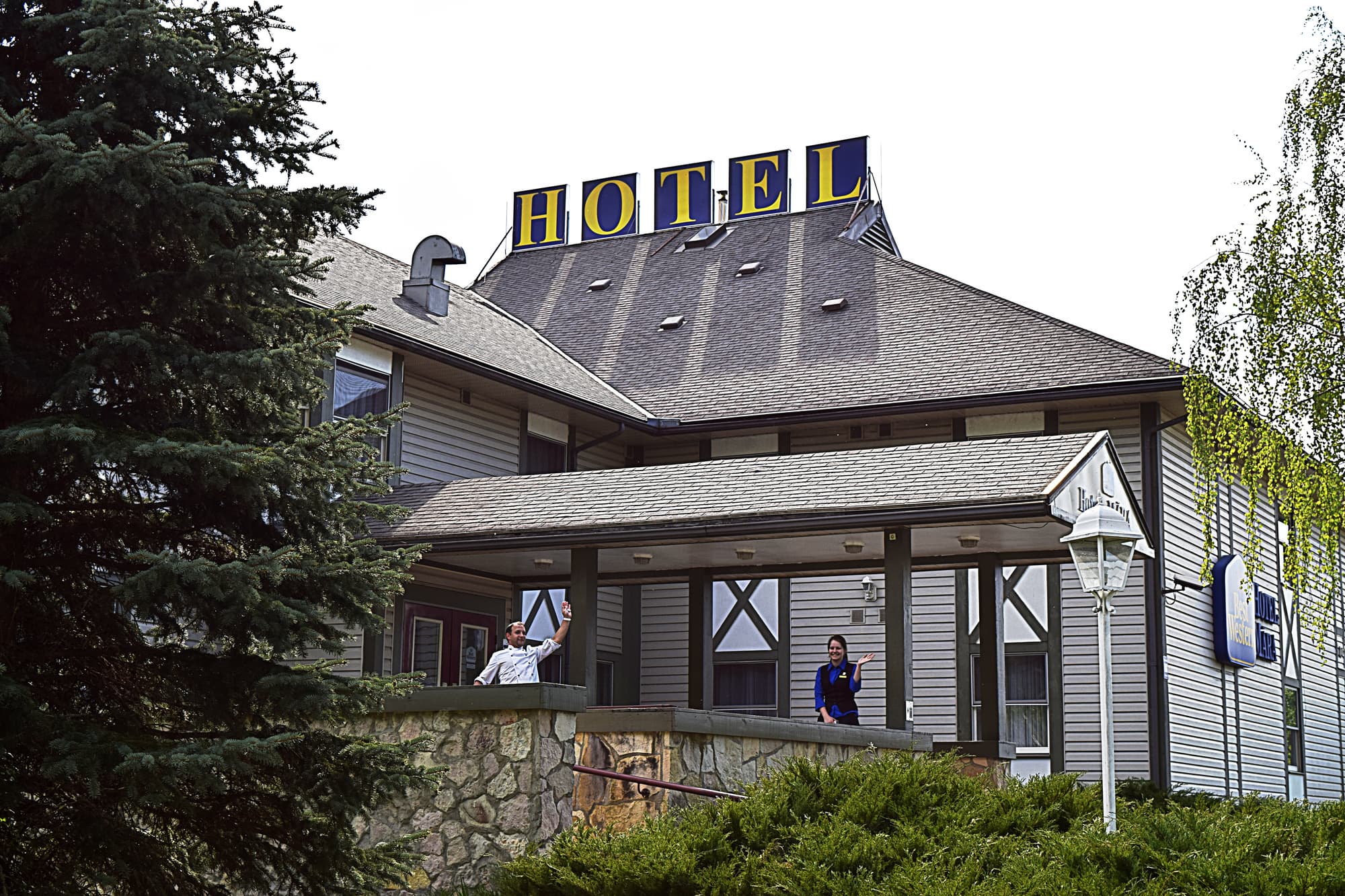 Airport Hotel Mara, General view