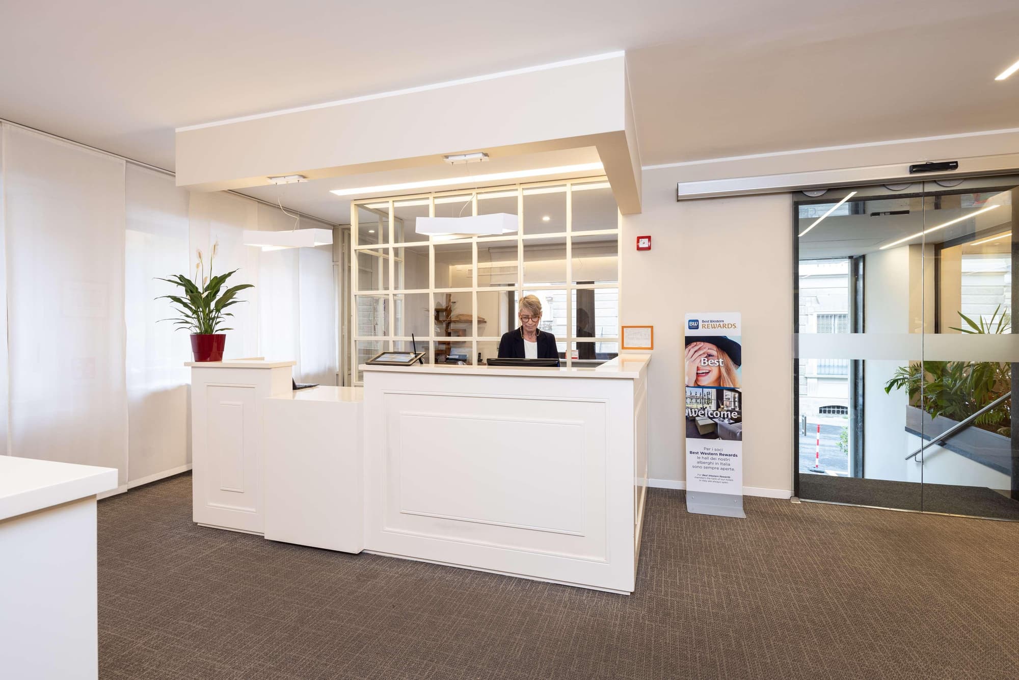 Best Western Hotel Crimea, Lobby