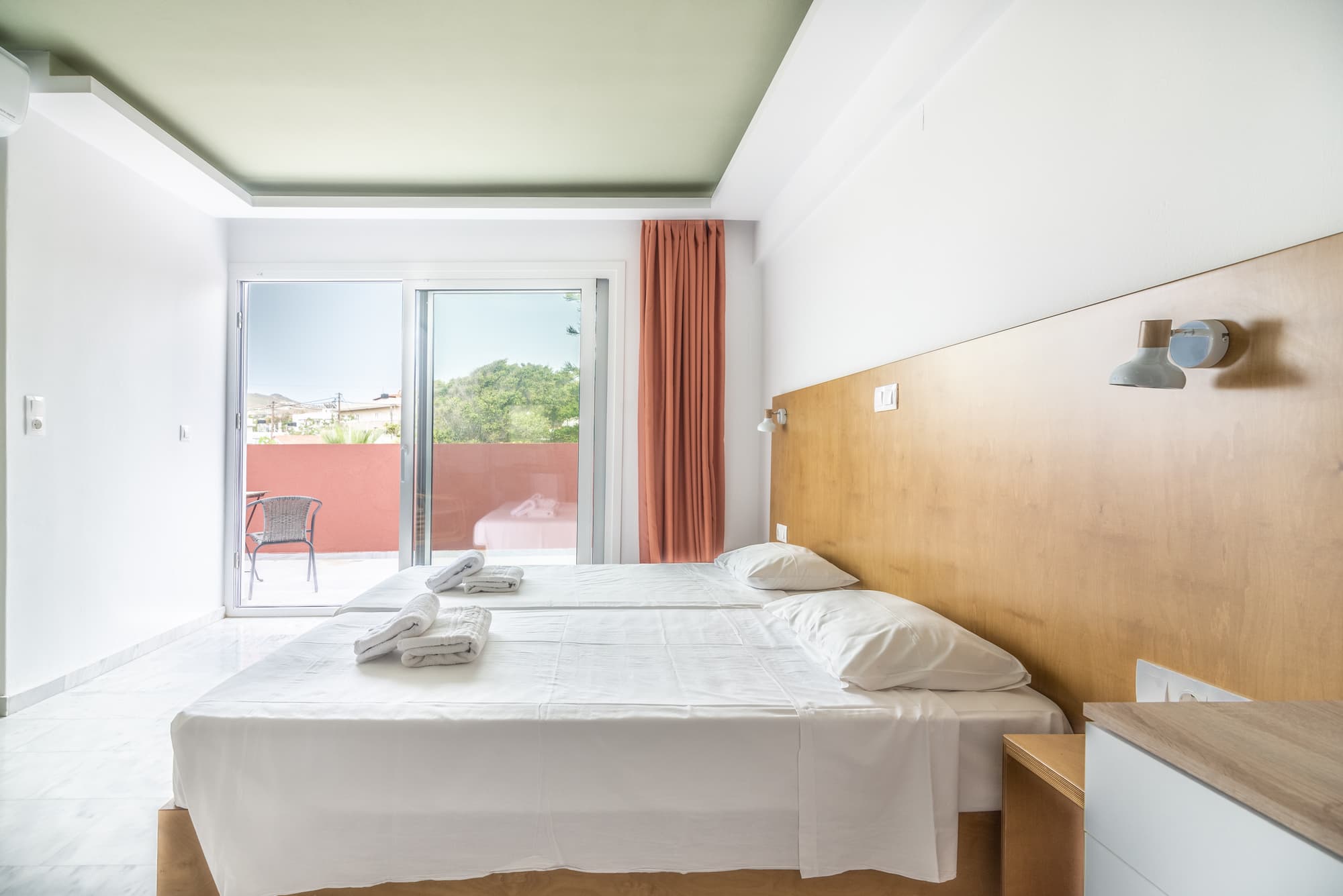 Prince Of Lillies, Room