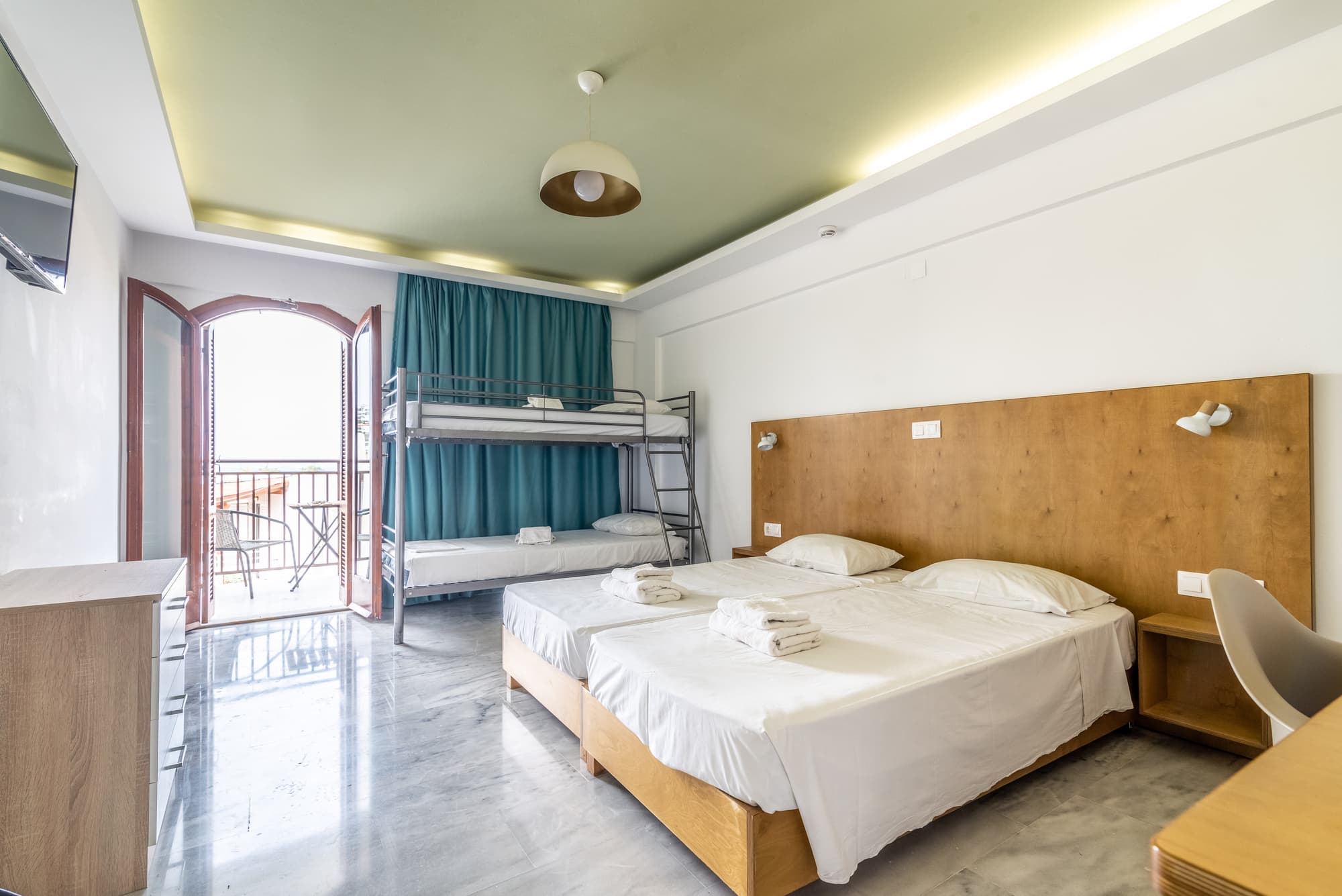 Prince Of Lillies, Room