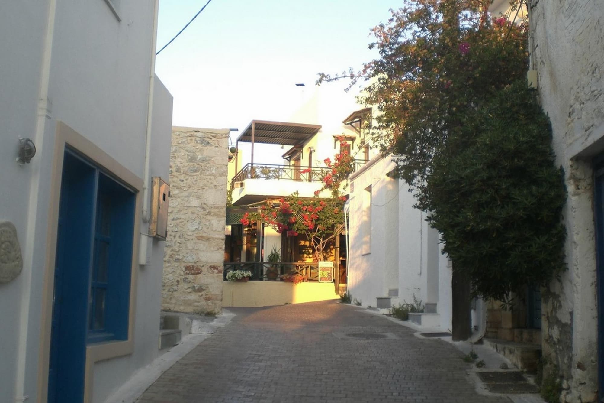 Mareva Apartments, General view