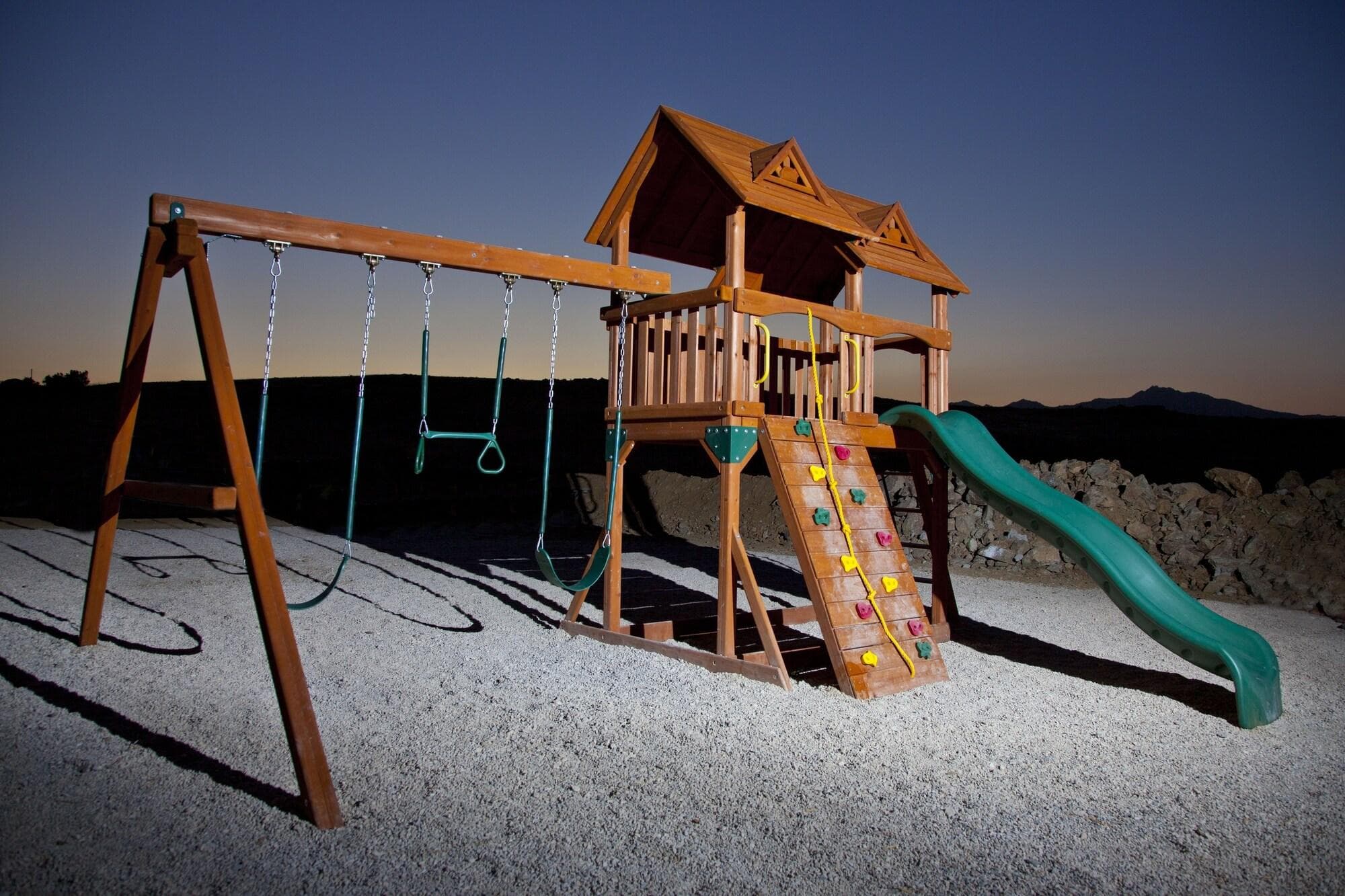 Elenis Village Suites, Sports and Entertainment