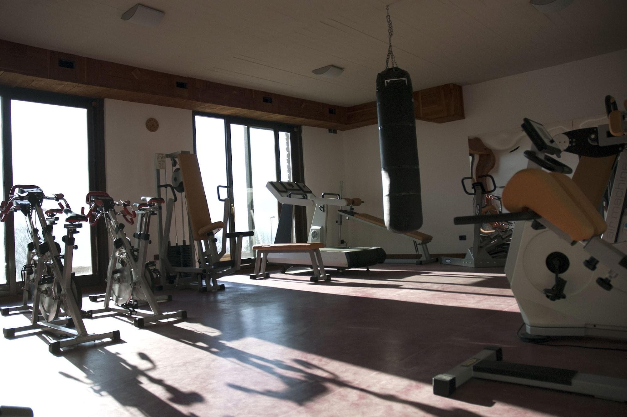 Grand Hotel Besson, Sports and Entertainment