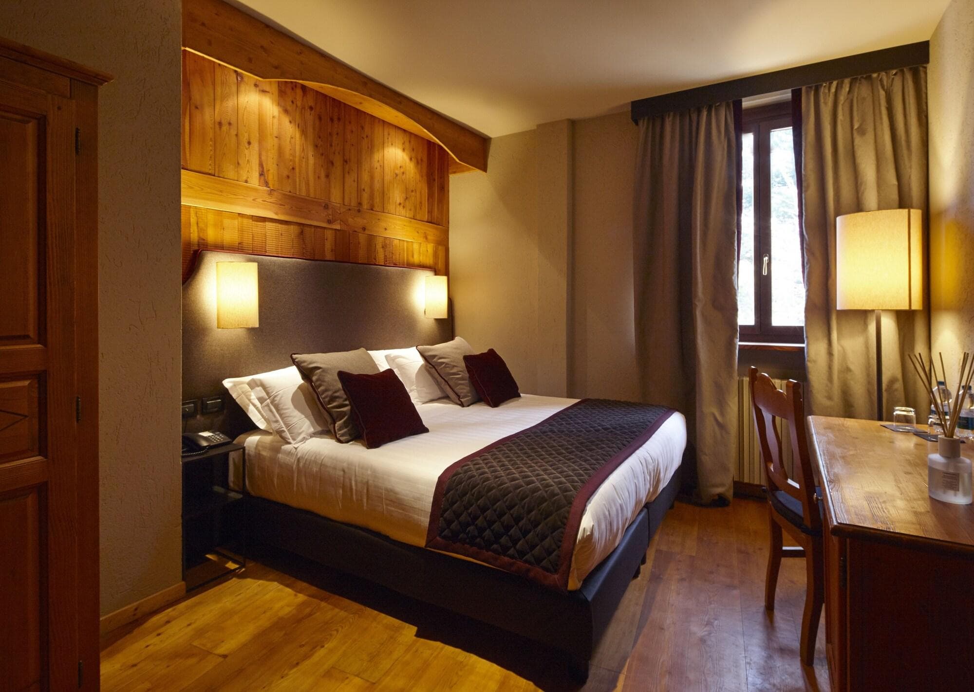 Grand Hotel Besson, Room