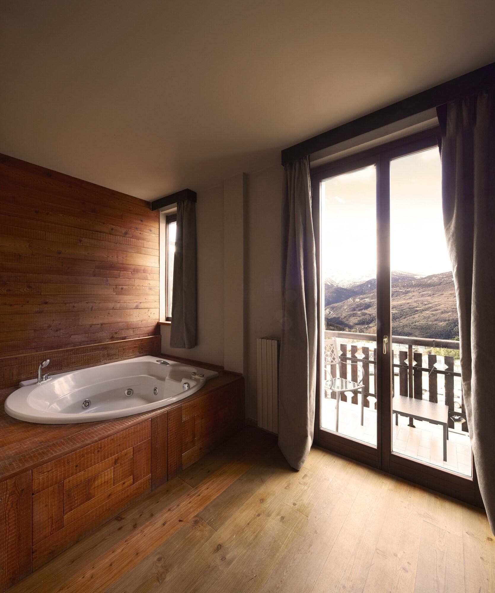 Grand Hotel Besson, Room