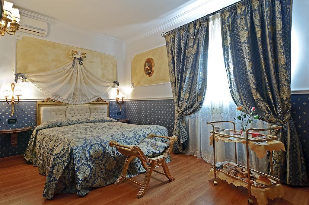 Residenza Antica Roma, Room