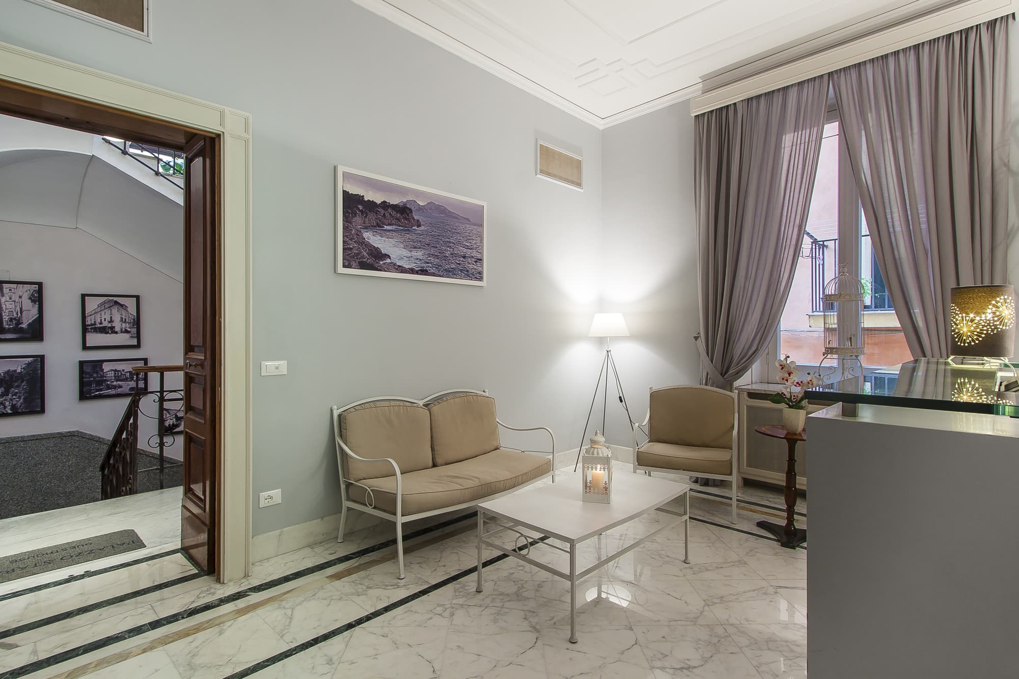 Palazzo Starace, Lobby