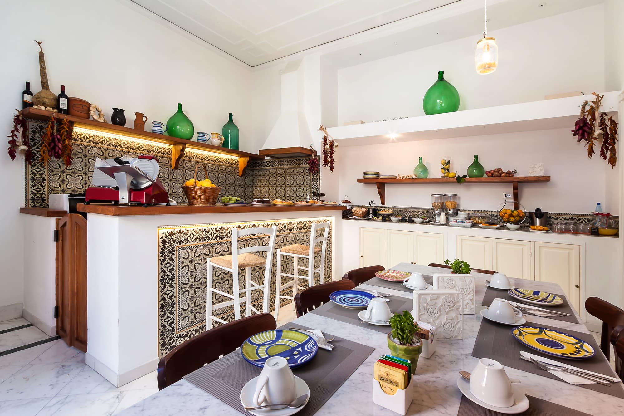 Palazzo Starace, Restaurant