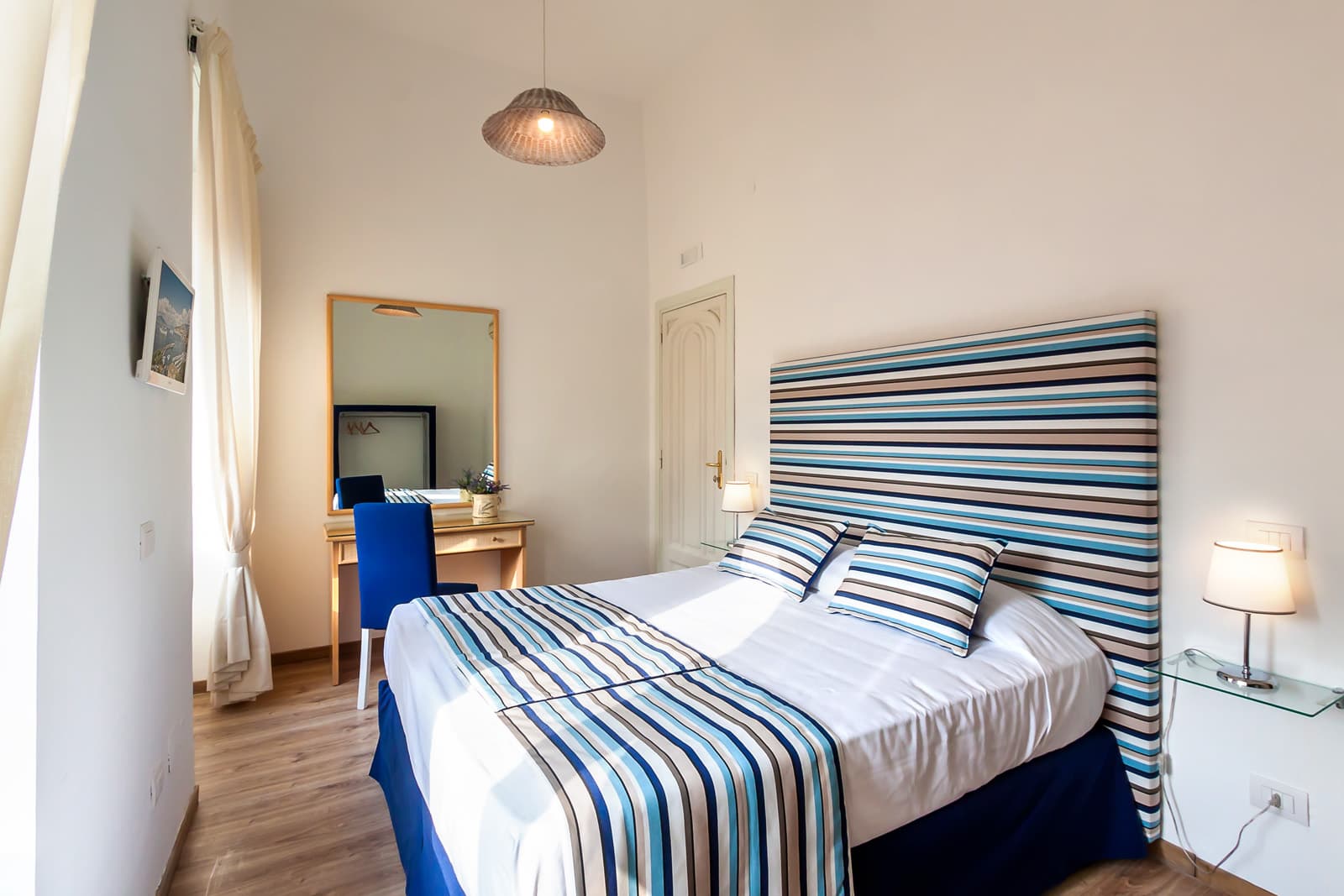 Palazzo Starace, Room