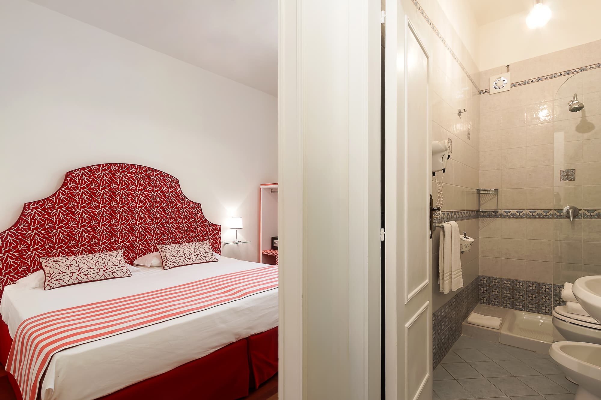 Palazzo Starace, Room