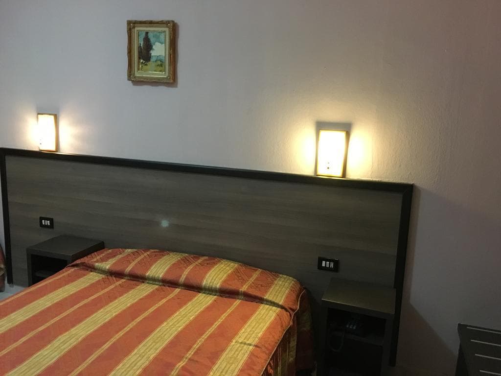 Hotel New Salus, General view