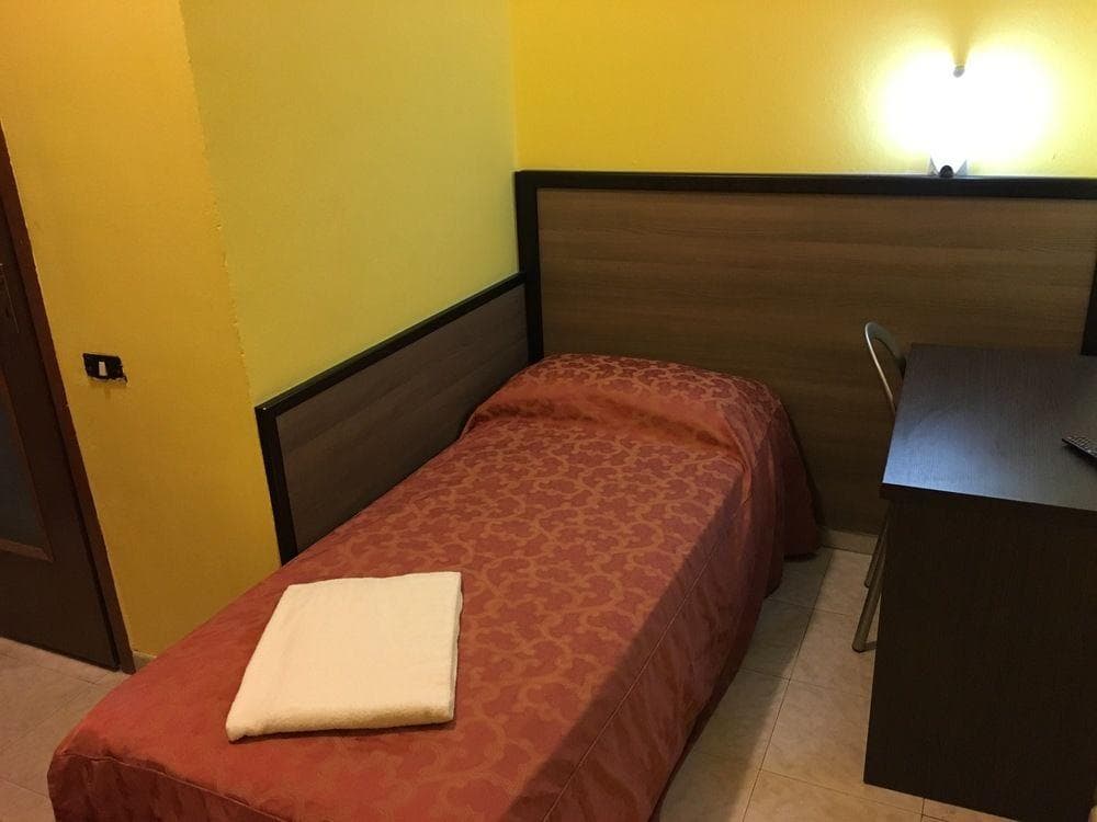 Hotel New Salus, General view