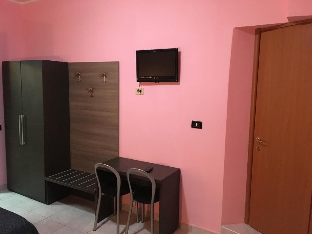 Hotel New Salus, General view