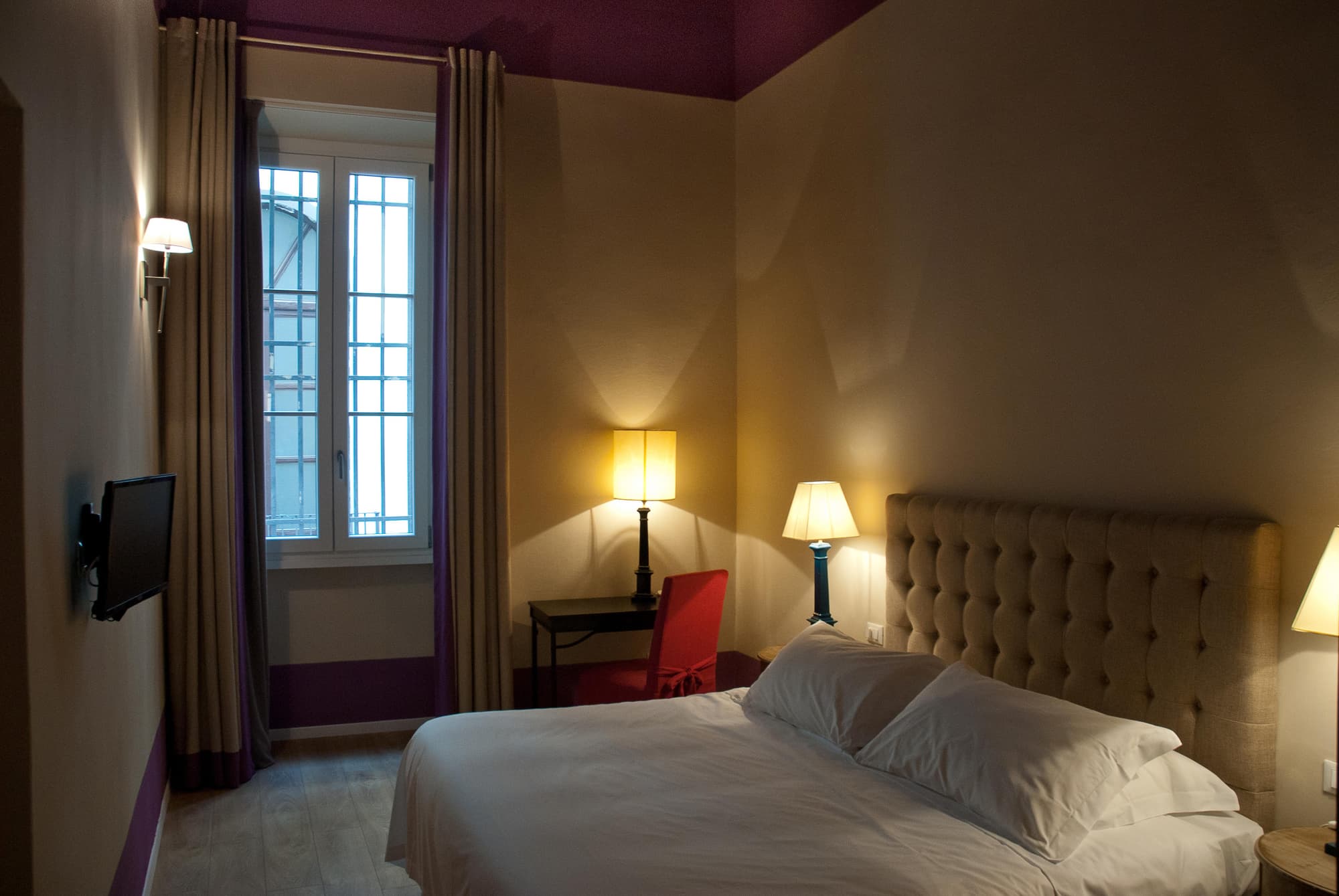 Black 5 Florence Suite, General view