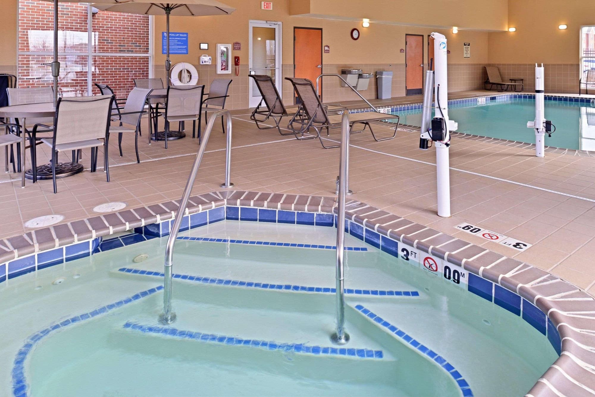 Comfort Suites Urbana Champaign, University Area, Pool