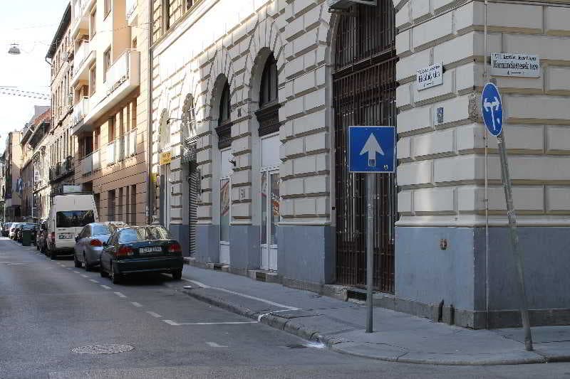 Corvin Plaza Apartments & Suites, General view