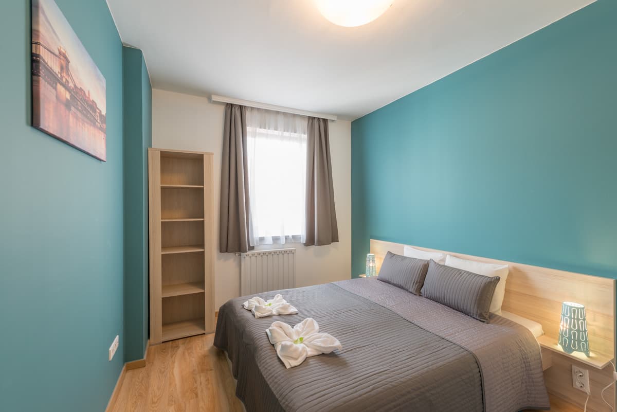 Corvin Plaza Apartments & Suites, Room