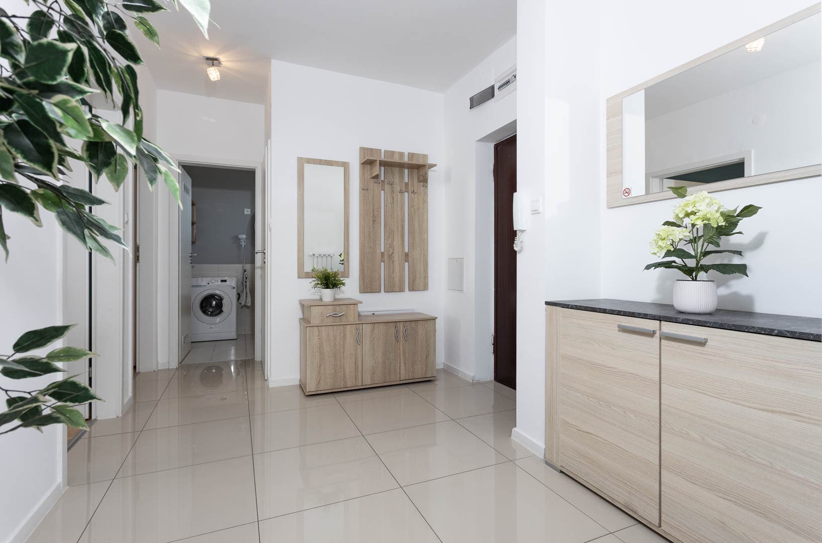 Corvin Plaza Apartments & Suites, Room