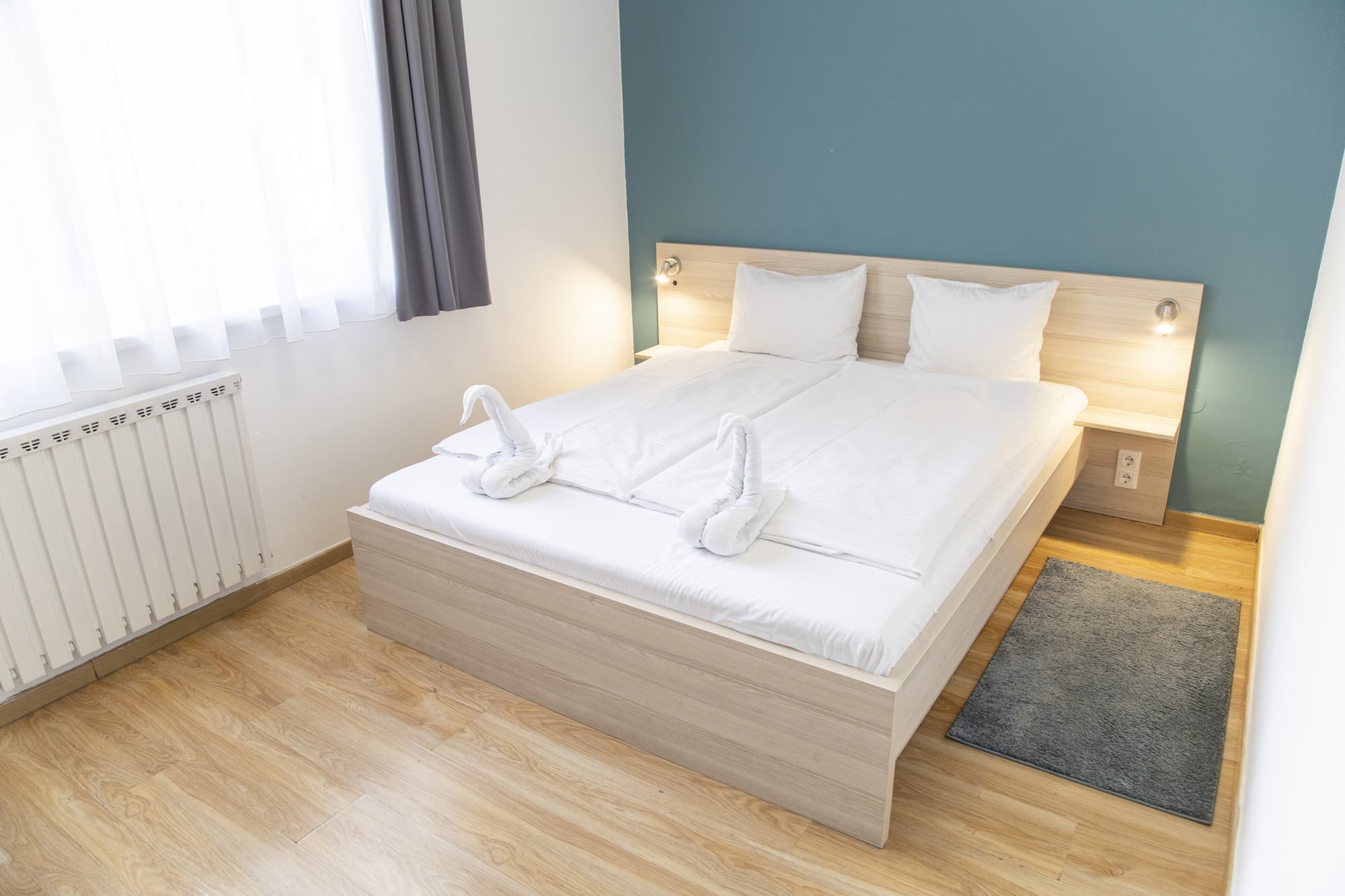 Corvin Plaza Apartments & Suites, Room