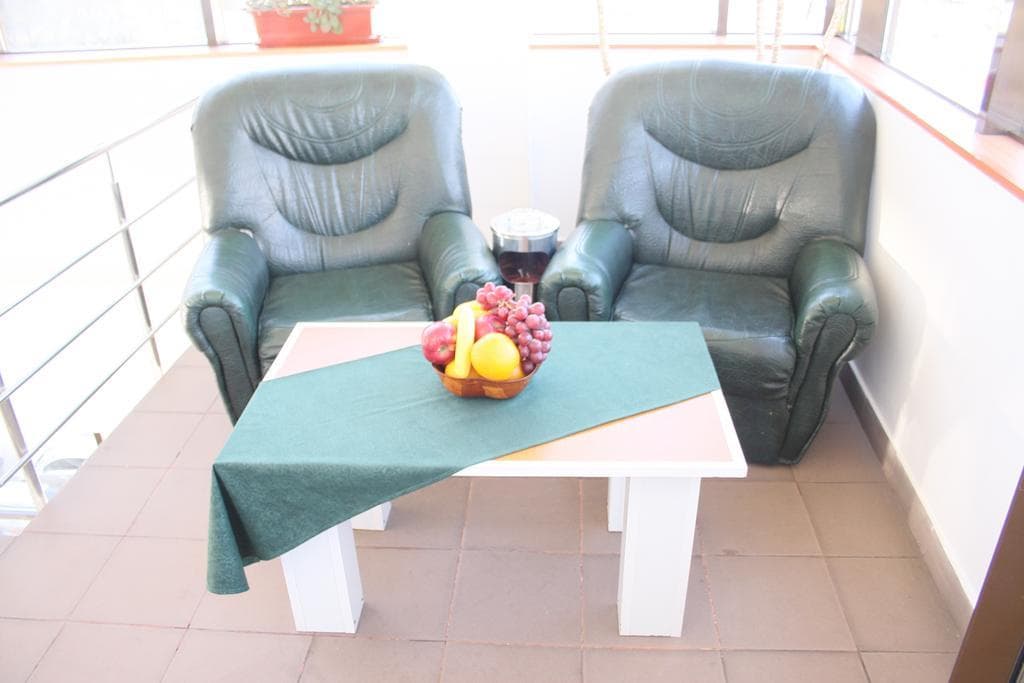 Sir Lujerului, Lobby