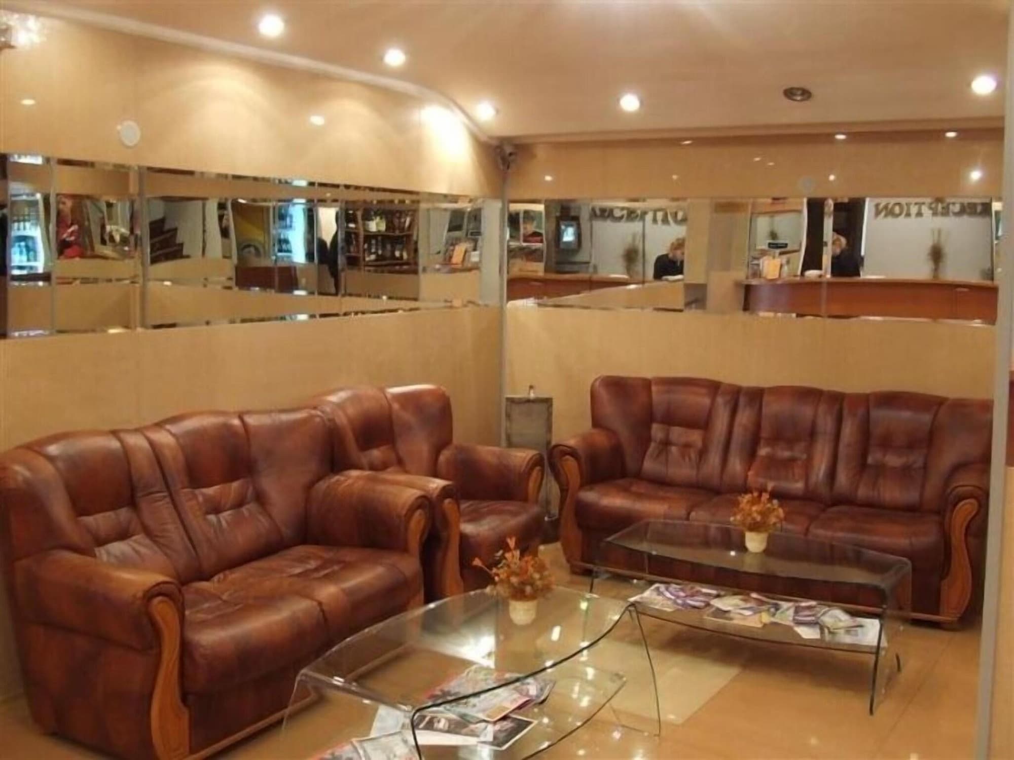 Apollonia Hotel, Lobby