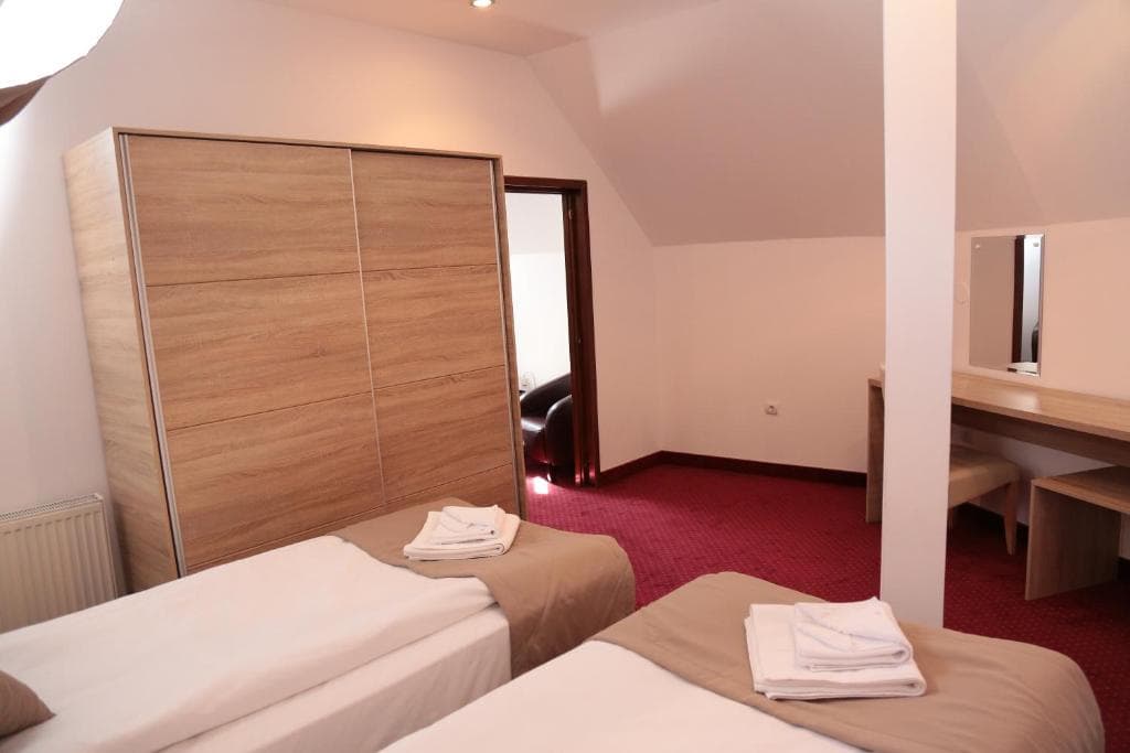 Apollonia Hotel, Room
