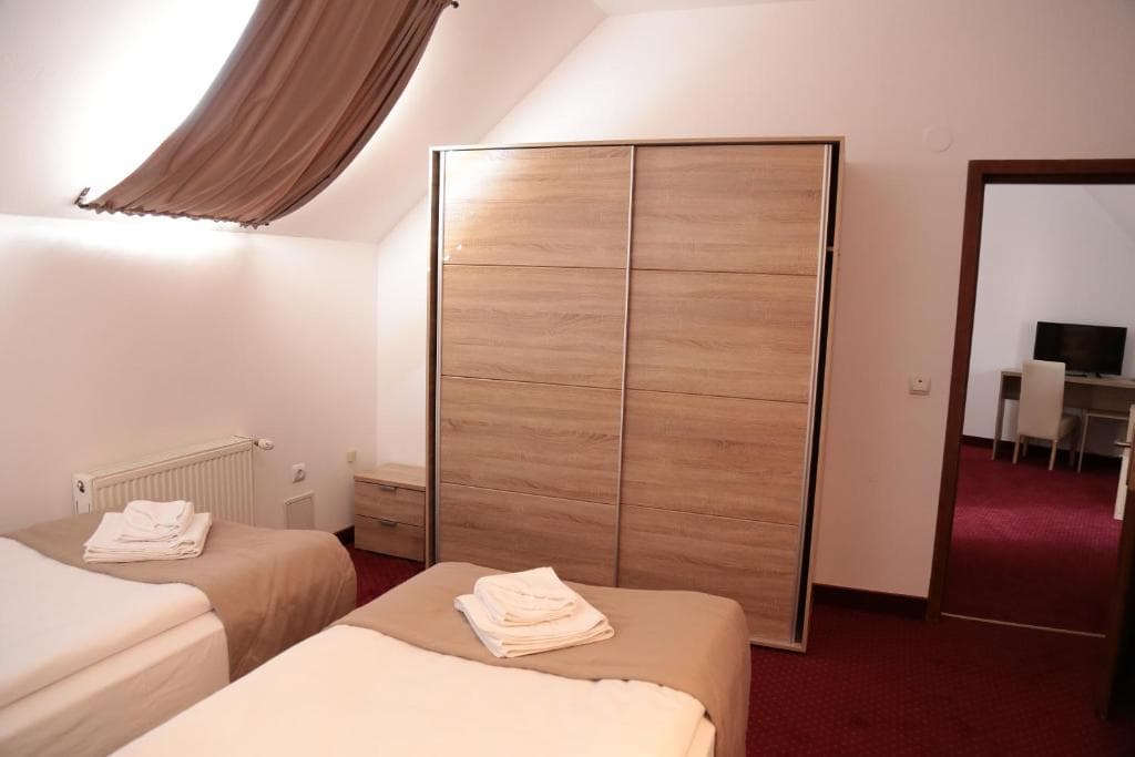 Apollonia Hotel, Room