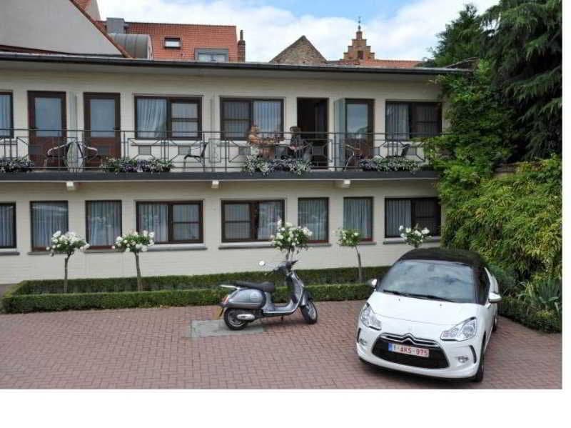 Flanders Hotel, General view