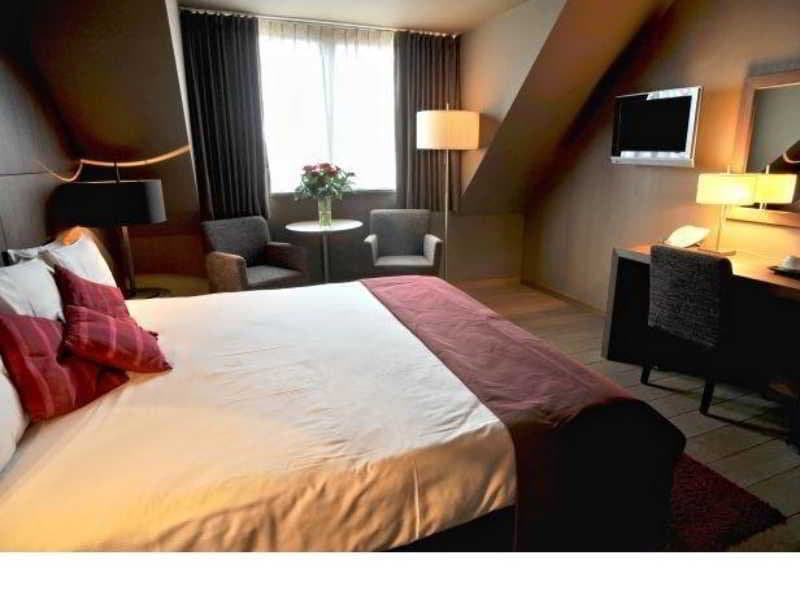 Flanders Hotel, General view